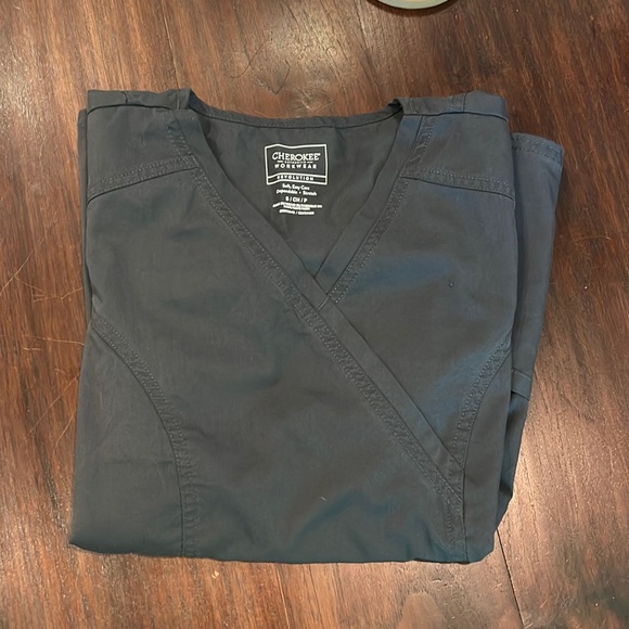 Cherokee Revolution Scrubs - Picture 1 of 3